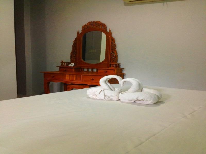 Pattara House Hotel Чавенг Бийч Екстериор снимка